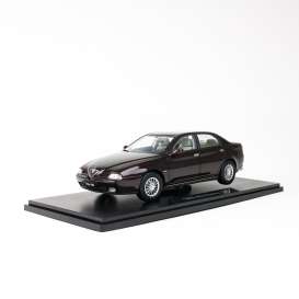 Alfa Romeo  - 166 1999 black metallic - 1:18 - Triple9 Collection - 1800505 - T9-1800505 | The Diecast Company