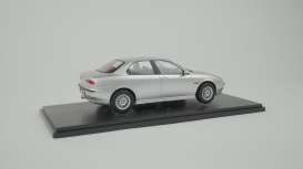 Alfa Romeo  - 156 1998 silver metallic - 1:18 - Triple9 Collection - 1800513 - T9-1800513 | The Diecast Company