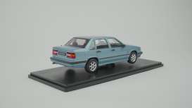Volvo  - 850 1993 Fjord blue metallic - 1:18 - Triple9 Collection - 1800522 - T9-1800522 | The Diecast Company
