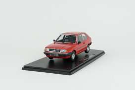 Volvo  - 343 1982 red - 1:18 - Triple9 Collection - 1800541 - T9-1800541 | The Diecast Company