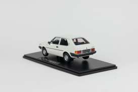 Volvo  - 343 1982 white - 1:18 - Triple9 Collection - 1800542 - T9-1800542 | The Diecast Company