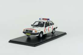 Volvo  - 343 1982 white - 1:18 - Triple9 Collection - 1800545 - T9-1800545 | The Diecast Company