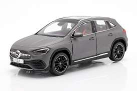 Mercedes Benz  - GLA class (H247) 2020 mountain grey - 1:18 - Mercedes Benz - B66961037 - mb66961037 | The Diecast Company