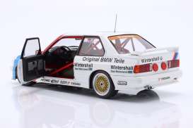BMW  - M3 (E30) 1989 white/red/blue - 1:18 - Werk83 - W18038002C - W18038002C | The Diecast Company