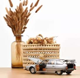 Citroen  - CX 2200 Pallas 1976 grey - 1:18 - Norev - 181810 - nor181810 | The Diecast Company