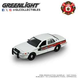 Ford  - Crown Victoria 2011 white/red - 1:64 - GreenLight - 67070A - gl67070A | The Diecast Company