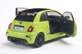 Fiat  - F595 Abarth 2023 green - 1:18 - Solido - 1811307 - soli1811307 | The Diecast Company