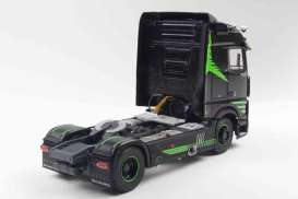 Mercedes Benz  - Actros L 2023 black/green - 1:24 - Solido - 2400204 - soli2400204 | The Diecast Company