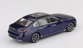 BMW  - I7 2022 blue - 1:64 - Mini GT - 01111BL - MGT01111BL | The Diecast Company