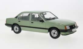 Opel  -  Ascona C 1981 green - 1:18 - MCG - MCG18458 - MCG18458 | The Diecast Company