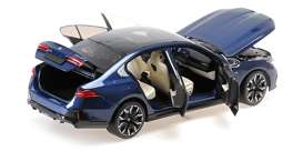 BMW  - i5  2023 blue metallic - 1:18 - Minichamps - 110023400 - mc110023400 | The Diecast Company