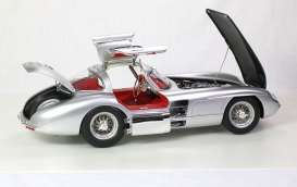 Mercedes Benz  - 300 SLR 1955 silver/red - 1:8 - KK - Scale - LeGrandLE105 - LeGrandLE105 | The Diecast Company