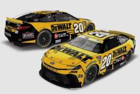 Toyota  - Camry XSE 2025 yellow/black - 1:64 - Action Racing Collectibles - W202561DWLCDE - arcW202561DWLCDE | The Diecast Company