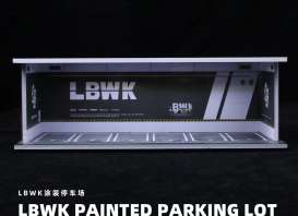 diorama Accessoires - LBWK parking lot with light various - 1:64 - Black Box Diorama - MO914917 - MO914917 | The Diecast Company