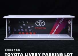 diorama Accessoires - Toyota parking lot with light various - 1:64 - Black Box Diorama - MO914918 - MO914918 | The Diecast Company
