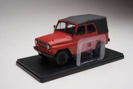 UAZ  - 469B 1972 red - 1:24 - Magazine Models - UAZ - mag24UAZ | The Diecast Company