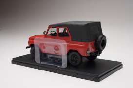 UAZ  - 469B 1972 red - 1:24 - Magazine Models - UAZ - mag24UAZ | The Diecast Company