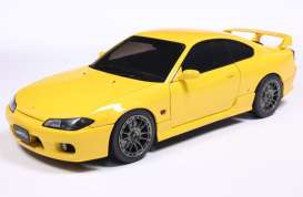 Nissan  - Silvia S15 1999 yellow - 1:18 - Solido - 1812206 - soli1812206 | The Diecast Company