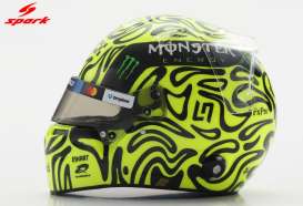 Helmet  - Oscar Piastri 2026 yellow/black - 1:5 - Spark - 5HF246 - spa5HF246 | The Diecast Company