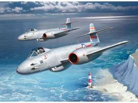 Planes  - Gloster Meteor F.8  - 1:32 - Revell - Germany - 03750 - revell03750 | The Diecast Company