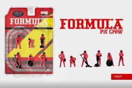 Figures  - Formula Pit Crew Team Red various - 1:64 - American Diorama - AD-2443 - AD-2443 | The Diecast Company