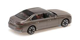 BMW  - I7 2023 grey - 1:43 - Minichamps - 410024200 - mc410024200 | The Diecast Company