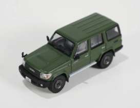 Toyota  - Land Cruiser LC76 1994 green - 1:64 - Massdi - TYT1902 - MAS-TYT1902 | The Diecast Company