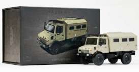 Unimog  - U1300L off white - 1:64 - Massdi - TJ1021 - MAS-TJ1021 | The Diecast Company
