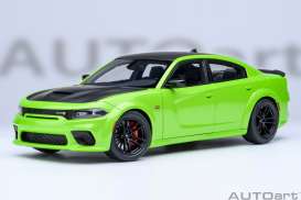 Dodge  - Charger green - 1:18 - AutoArt - 71758 - autoart71758 | The Diecast Company