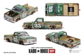 Chevrolet  - Silverado 1980 green/gold - 1:64 - Mini GT - KHMG267 - MGTKHMG267 | The Diecast Company
