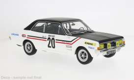 Opel  - Commodore A 1971 white/black - 1:18 - MCG - 275073 - MCG18561 | The Diecast Company