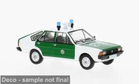 Volkswagen  - Passat B1 1977 white/green - 1:87 - Brekina - 1012696 - PCX871257 | The Diecast Company