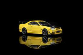 Nissan  - Skyline GT-R (R34) yellow - 1:64 - Motorhelix - M63475 - MH63475 | The Diecast Company