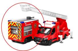 Mercedes Benz  - Sprinter red/white - Kinsmart - 5478 - KT5478 | The Diecast Company