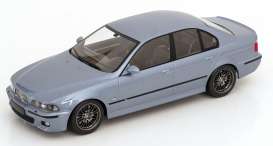 BMW  - M5 E39 1998 silverstone-blue metallic   - 1:18 - KK - Scale - KKDC181622 - KKDC181622 | The Diecast Company